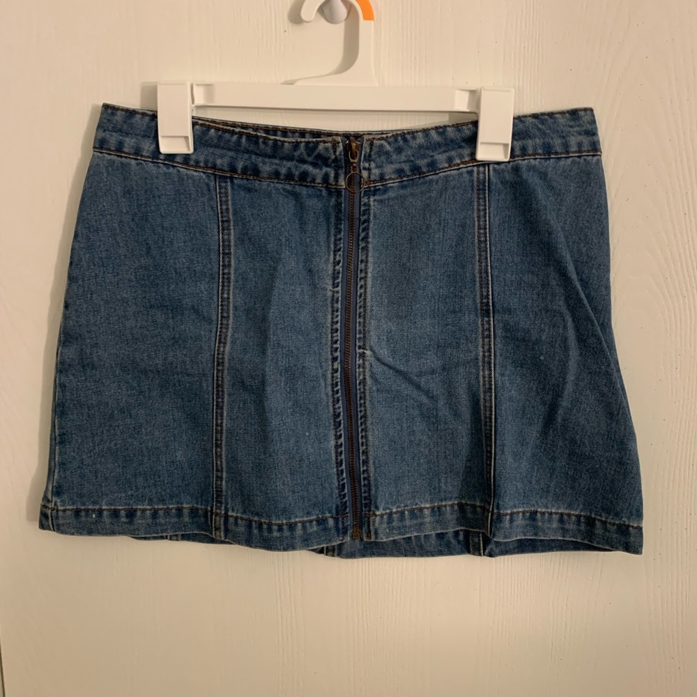 Zip in the front denim skirt